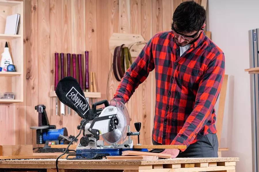 Scie à Onglet Et Radiale SCHEPPACH HM80L - Ø210 Mm 30 Mm 1500 W - 3901105915 3 Scie à Onglet Et Radiale SCHEPPACH HM80L - Ø210 Mm 30 Mm 1500 W - 3901105915